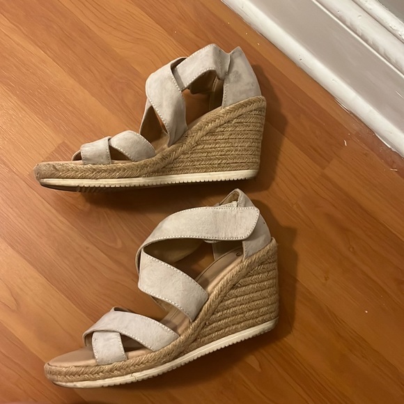 Dr Scholl's Oyster Wedge Espadrille Sandals - Picture 5 of 6